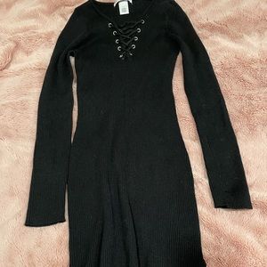 Juniors black dress